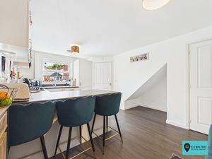 Kitchen/Diner - click for photo gallery